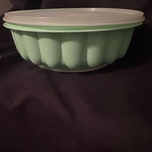 Vintage Tupperware GreenJello mold with lid